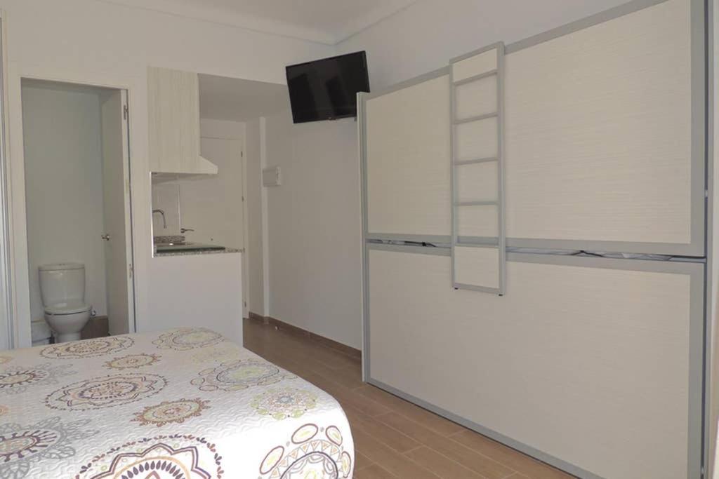 Carihuela Palace Studio 419 Beach - Playa Apartment Torremolinos Exterior photo